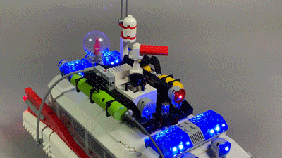 Animated gif showing motorized ghost detectors in the Brickstuff light and sound kit for the LEGO Creator Ecto-1 (set #10274).